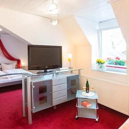 Moselromantik-Hotel Zum Loewen Ediger-Eller Eksteriør bilde