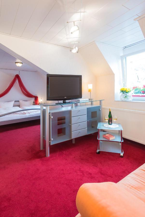Moselromantik-Hotel Zum Loewen Ediger-Eller Eksteriør bilde