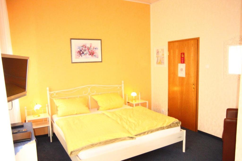 Moselromantik-Hotel Zum Loewen Ediger-Eller Rom bilde
