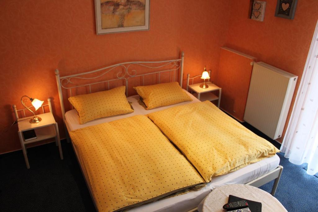 Moselromantik-Hotel Zum Loewen Ediger-Eller Rom bilde