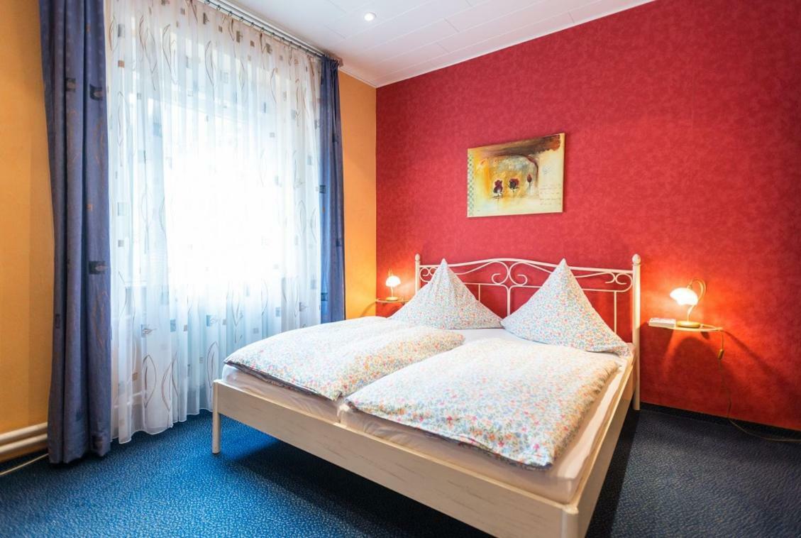 Moselromantik-Hotel Zum Loewen Ediger-Eller Eksteriør bilde
